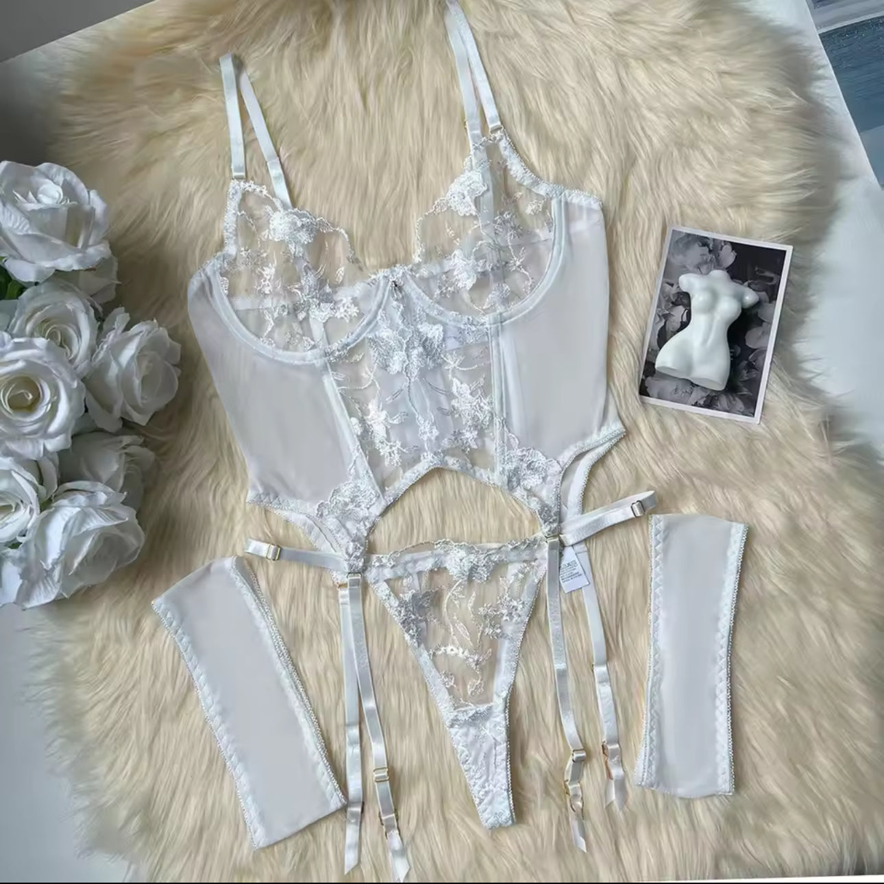 Naomi Lingerie Set
